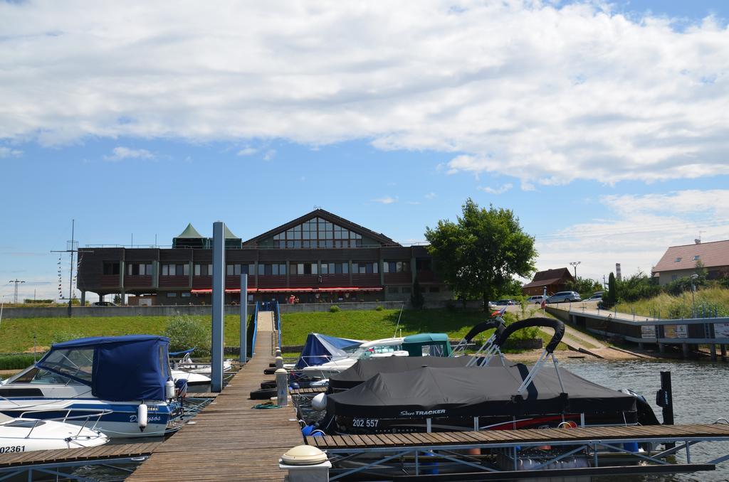 Resort Marina Labe Ловосице Экстерьер фото